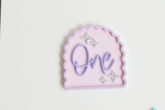 One Wave Arch Cake Deco/Charm